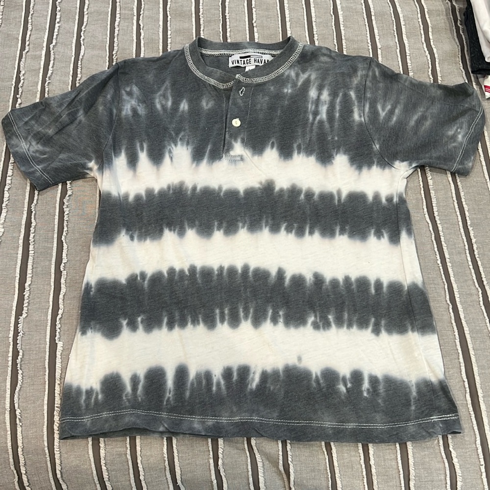 Boys SZ L VINTAGE HAVANA GRAY AND WHITE 
TIE- DYE T- SHIRT